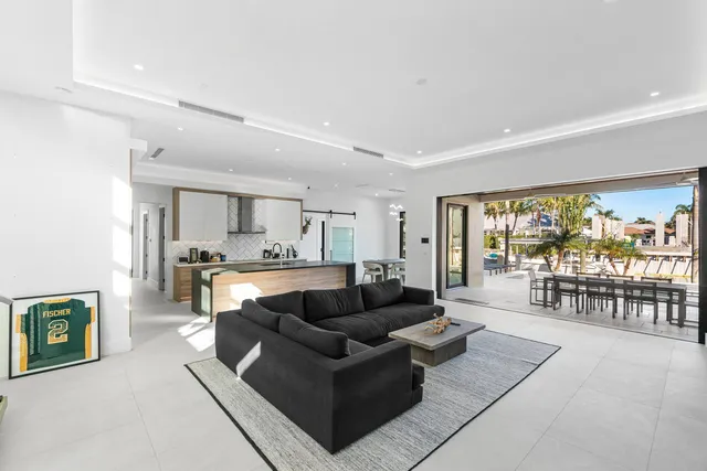 $5,695,000 | 933 Allamanda Drive, Delray Beach, FL 33483