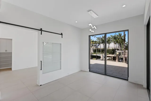 $5,695,000 | 933 Allamanda Drive, Delray Beach, FL 33483