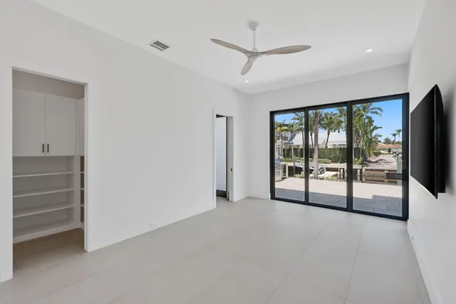 $5,695,000 | 933 Allamanda Drive, Delray Beach, FL 33483