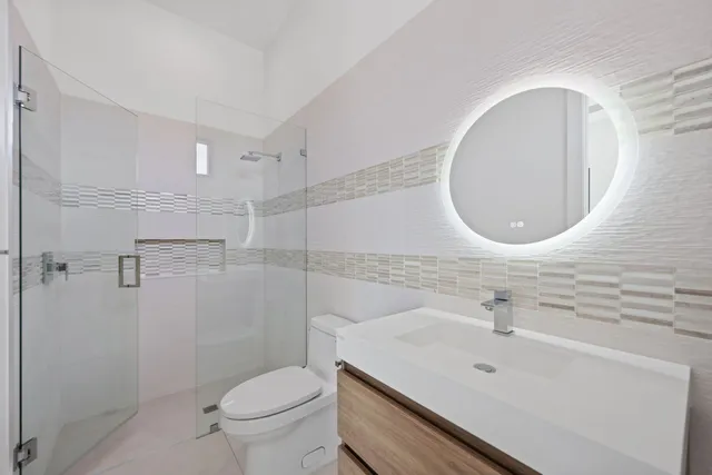 $5,695,000 | 933 Allamanda Drive, Delray Beach, FL 33483