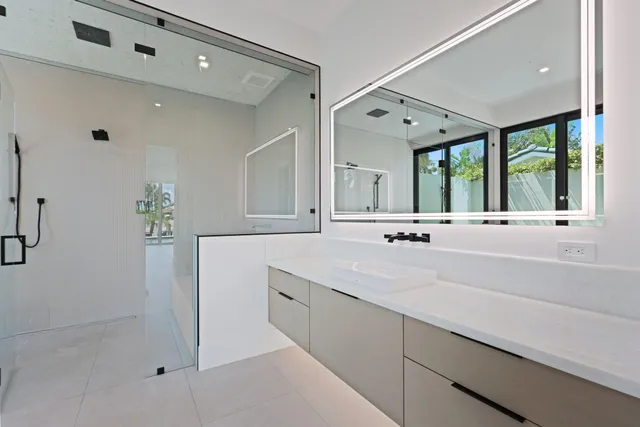 $5,695,000 | 933 Allamanda Drive, Delray Beach, FL 33483