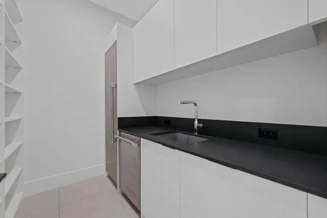 $5,695,000 | 933 Allamanda Drive, Delray Beach, FL 33483