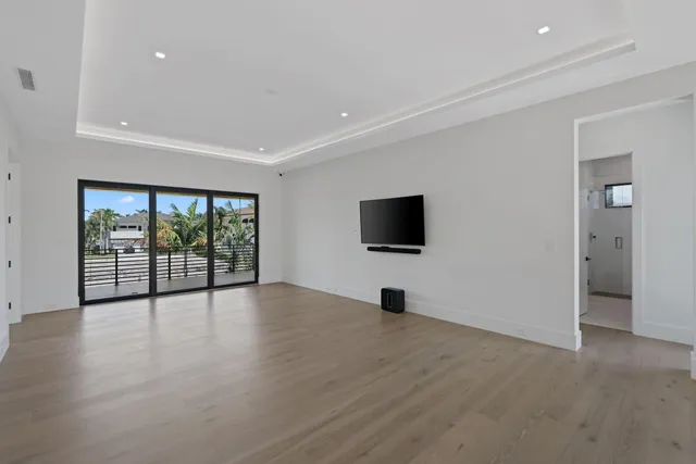 $5,695,000 | 933 Allamanda Drive, Delray Beach, FL 33483