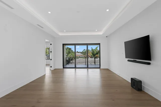 $5,695,000 | 933 Allamanda Drive, Delray Beach, FL 33483