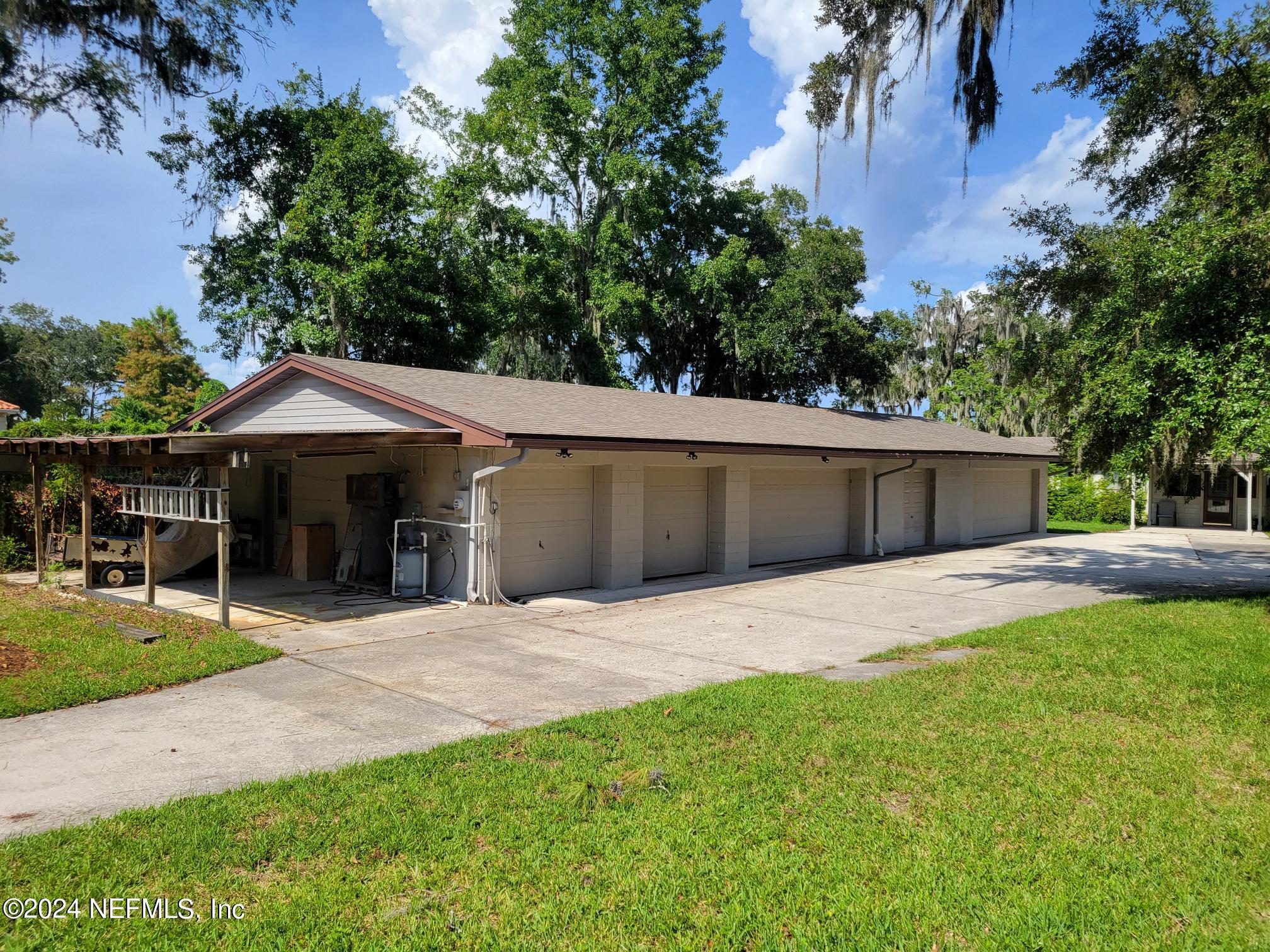 4985 Harvey Grant Road Fleming Island, FL 32003 - Photo 5 of 76 GARAGE