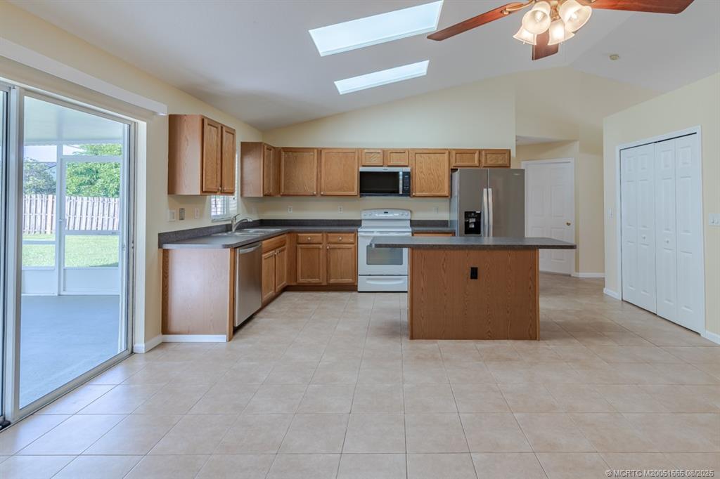 738 Southwest Monsoon Road Port St. Lucie, FL 34953 - Photo 7 of 27