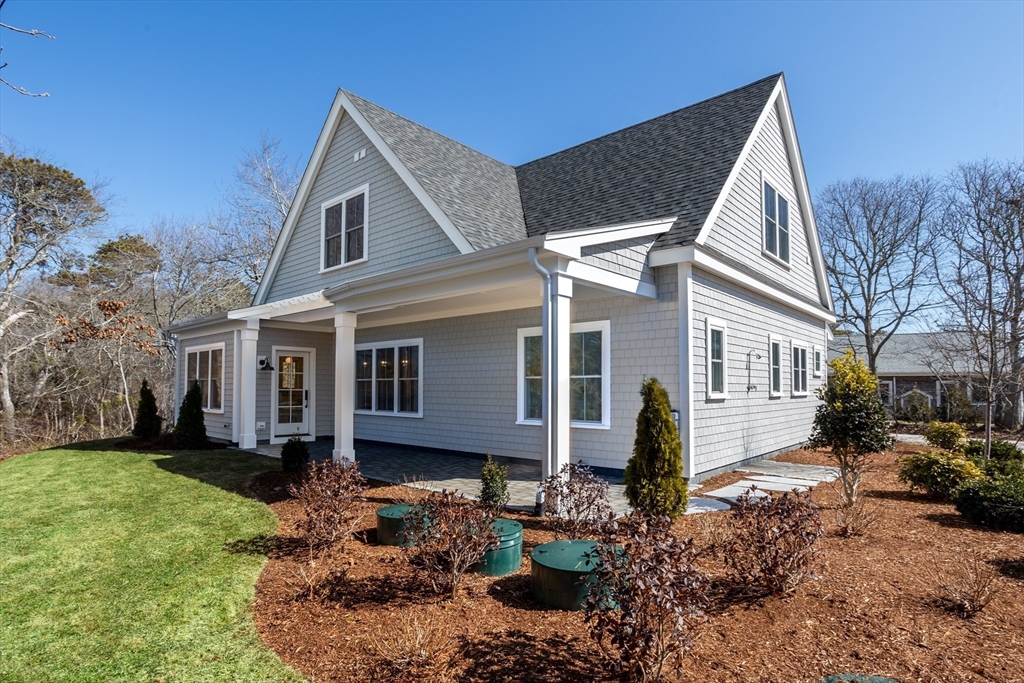 38 Lower County Road Dennis, MA 02639 - Photo 5 of 39