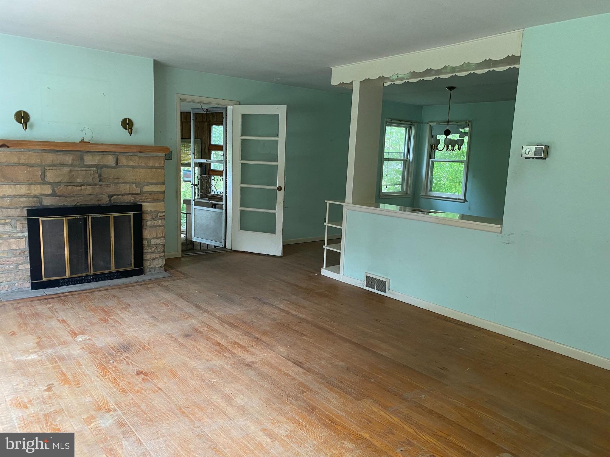 79 Hill Church Road Spring City, PA 19475 - Photo 4 of 22