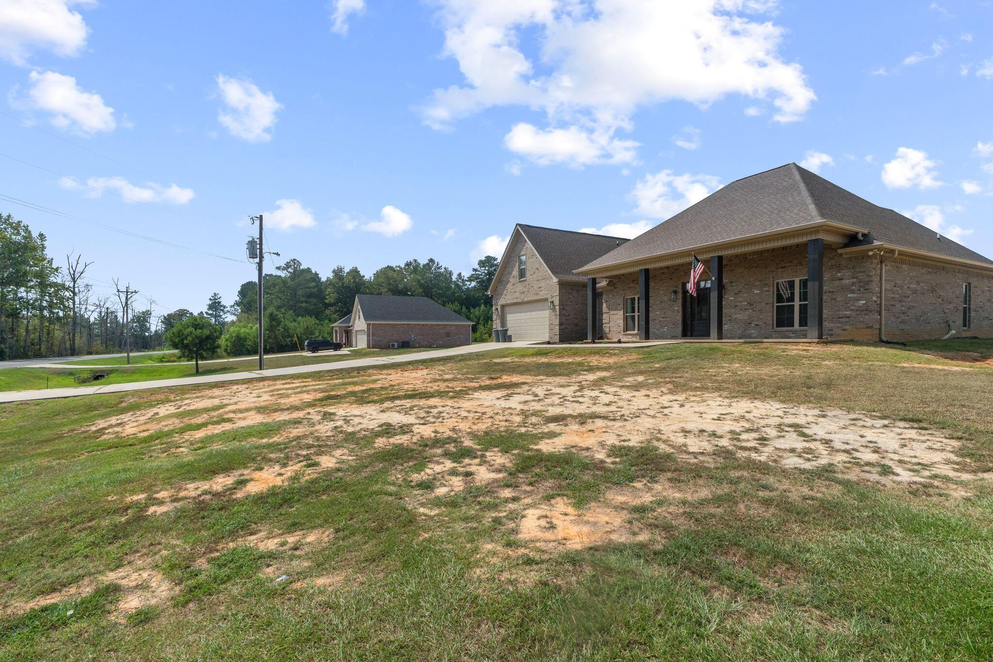 179 Spur Line Road Ellisville, MS 39437 - Photo 3 of 44 Gallery Image 3