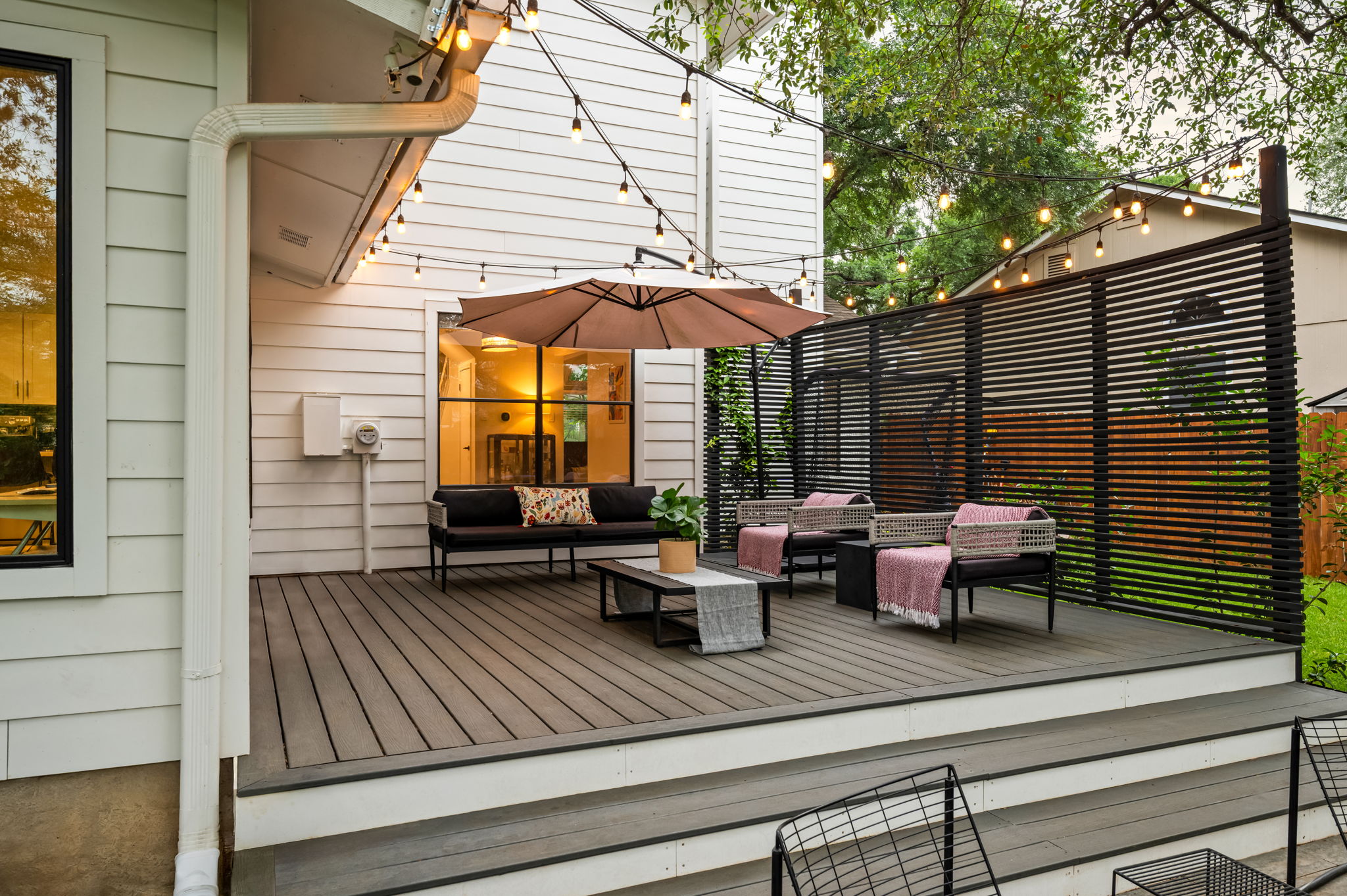 4506 Velasco Place Austin, TX 78749 - Photo 16 of 35 a view of sitting area with furniture and wooden deck