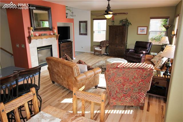 240 Avocet Loop Colorado Springs, CO 80921 - Photo 4 of 16 Gallery Image 4
