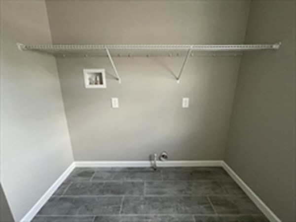 1304 Sumner Springfield, MA 01118 - Photo 23 of 30