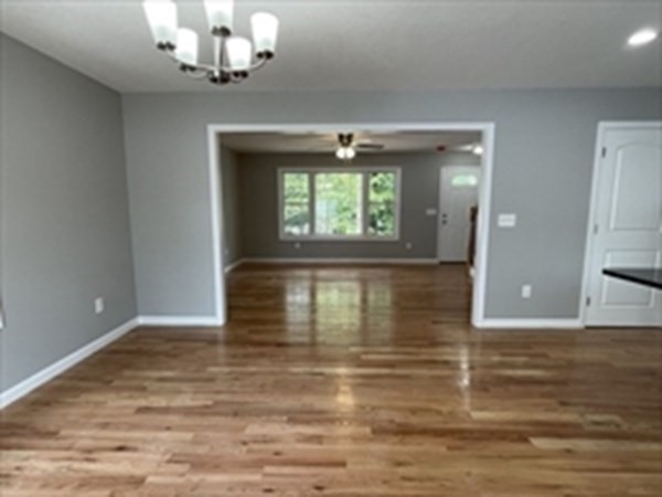 1304 Sumner Springfield, MA 01118 - Photo 6 of 30