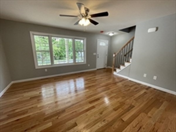 1304 Sumner Springfield, MA 01118 - Photo 9 of 30