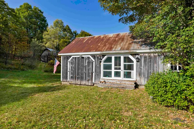 $749,900 | 61 Crosby Road, Topsham, VT 05076