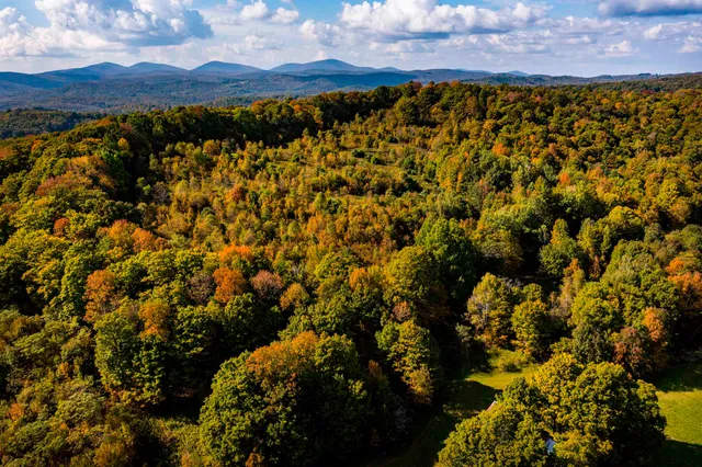 $749,900 | 61 Crosby Road, Topsham, VT 05076