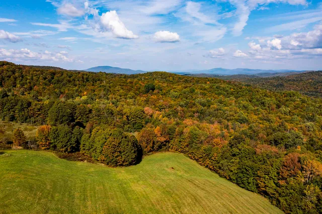 $749,900 | 61 Crosby Road, Topsham, VT 05076