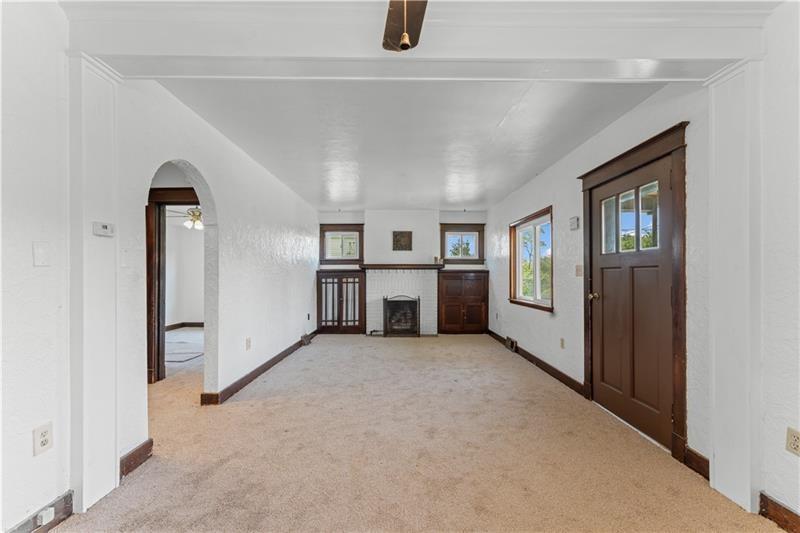 707 Hamil Road Verona, PA 15147 - Photo 8 of 28 Gallery Image 8
