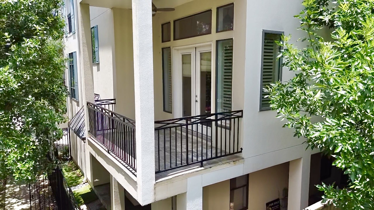 2034 Colquitt Street, Unit A Houston, TX 77098 - Photo 2 of 41 2nd floor balcony off family room.