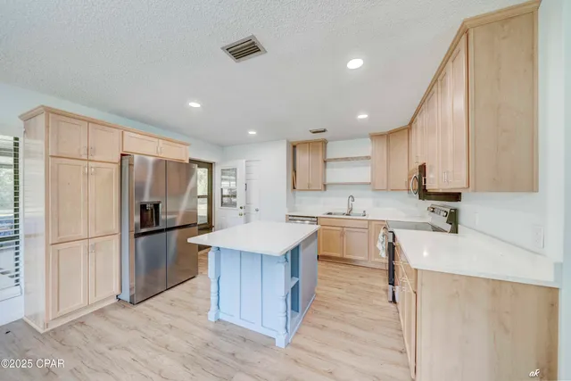 $389,000 | 12835 Farm Road, Southport, FL 32409