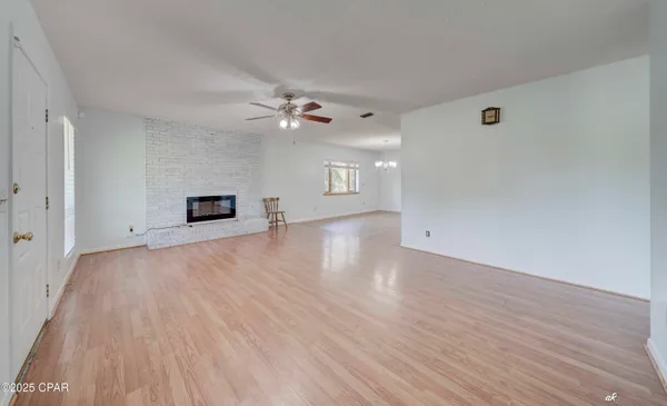 $389,000 | 12835 Farm Road, Southport, FL 32409