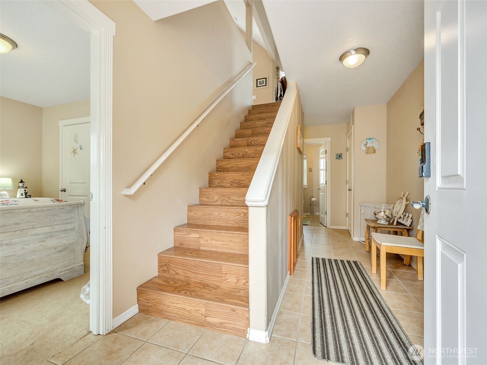 316 7th Street Southwest, Unit 13 Long Beach, WA 98631 - Photo 2 of 33