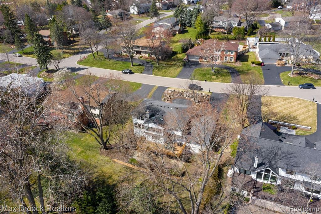 4793 South Valleyview Road West Bloomfield, MI 48323 - Photo 52 of 58 Gallery Image 52
