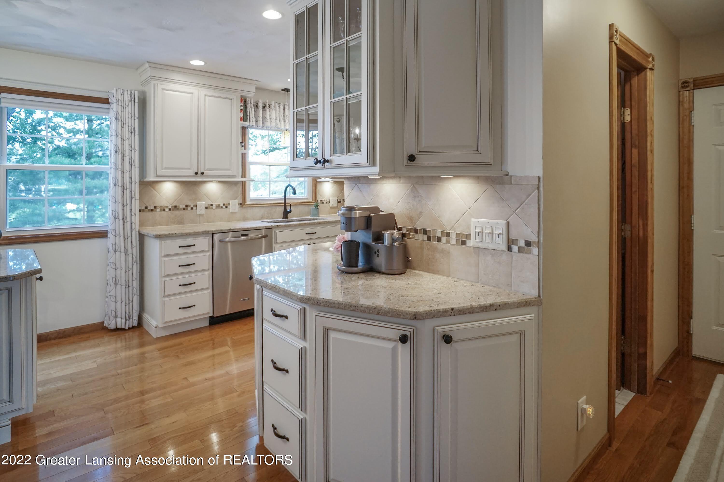 945 Kingsbridge Road Grand Ledge, MI 48837 - Photo 17 of 57 Kitchen to hallway
