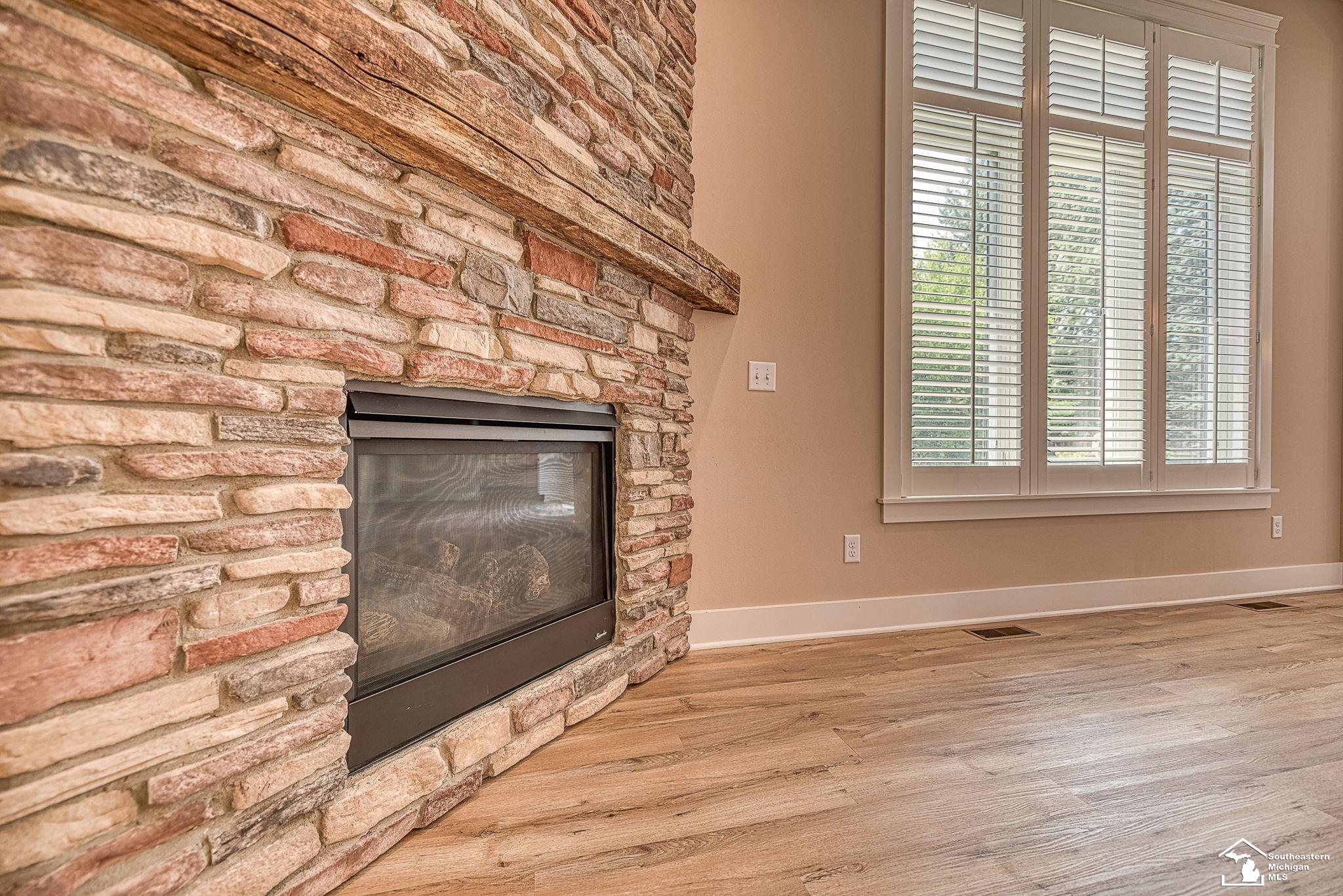 545 Rose Crest Monroe, MI 48162 - Photo 5 of 44