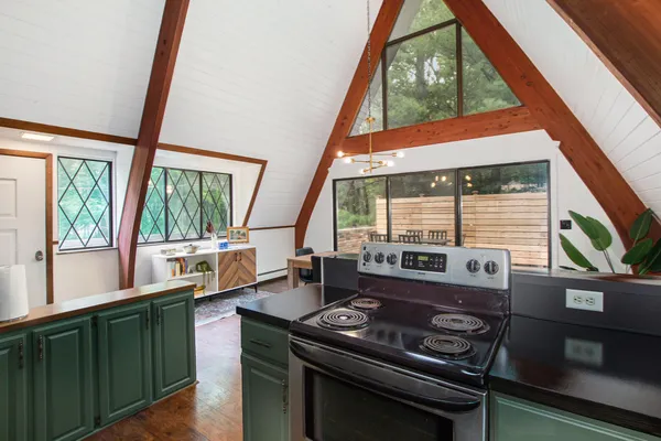 $319,900 | 11969 Wellington Court, Stanwood, MI 49346