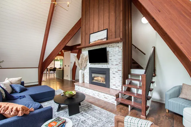 $364,900 | 11969 Wellington Court, Stanwood, MI 49346