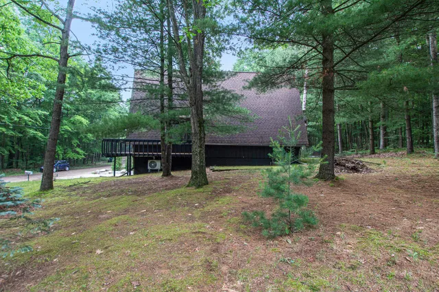 $364,900 | 11969 Wellington Court, Stanwood, MI 49346