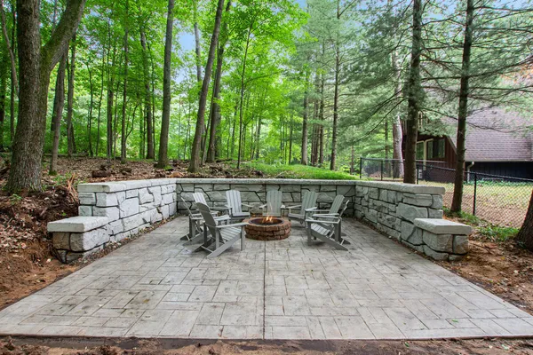 $319,900 | 11969 Wellington Court, Stanwood, MI 49346