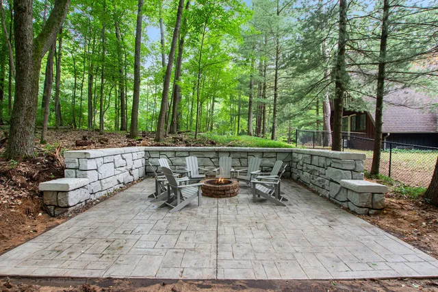 $364,900 | 11969 Wellington Court, Stanwood, MI 49346