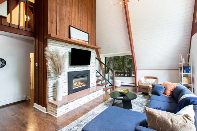 $364,900 | 11969 Wellington Court, Stanwood, MI 49346