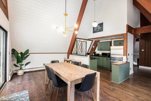 $319,900 | 11969 Wellington Court, Stanwood, MI 49346