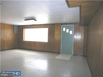 12411 Dunks Ferry Road Philadelphia, PA 19154 - Photo 5 of 12 Basement - Finished