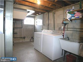 12411 Dunks Ferry Road Philadelphia, PA 19154 - Photo 7 of 12 Laundry Room