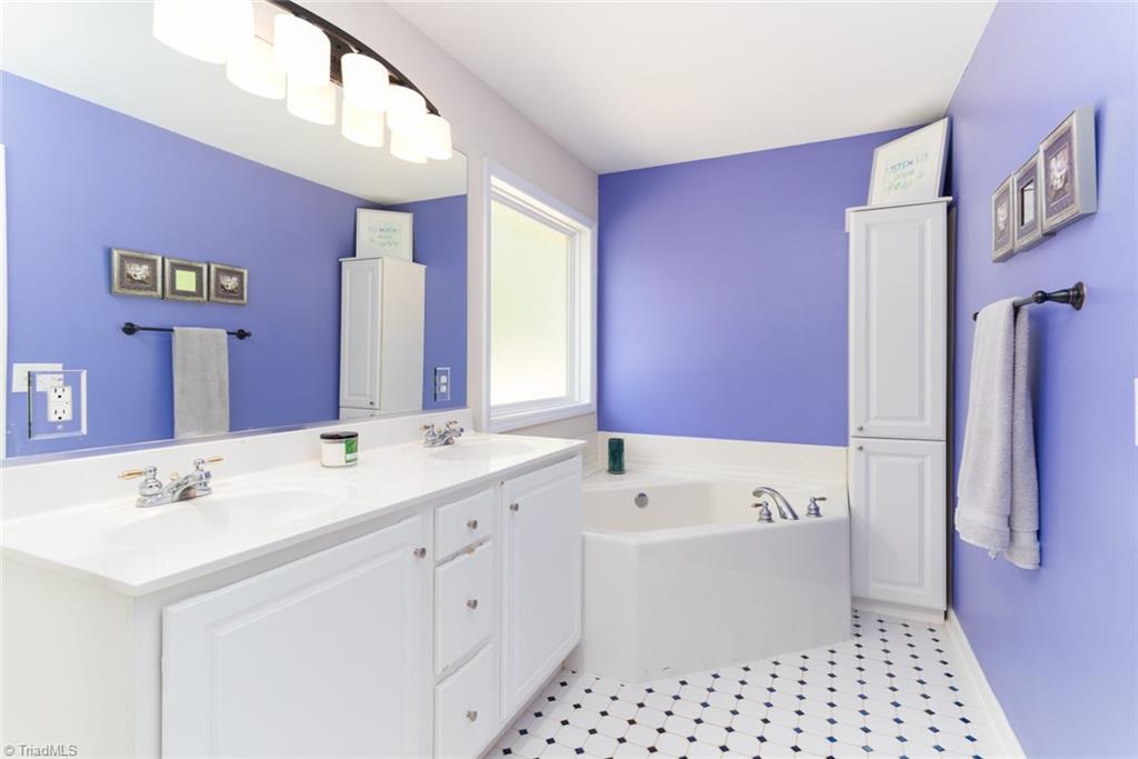 7810 Perthshire Drive Oak Ridge, NC 27310 - Photo 17 of 30