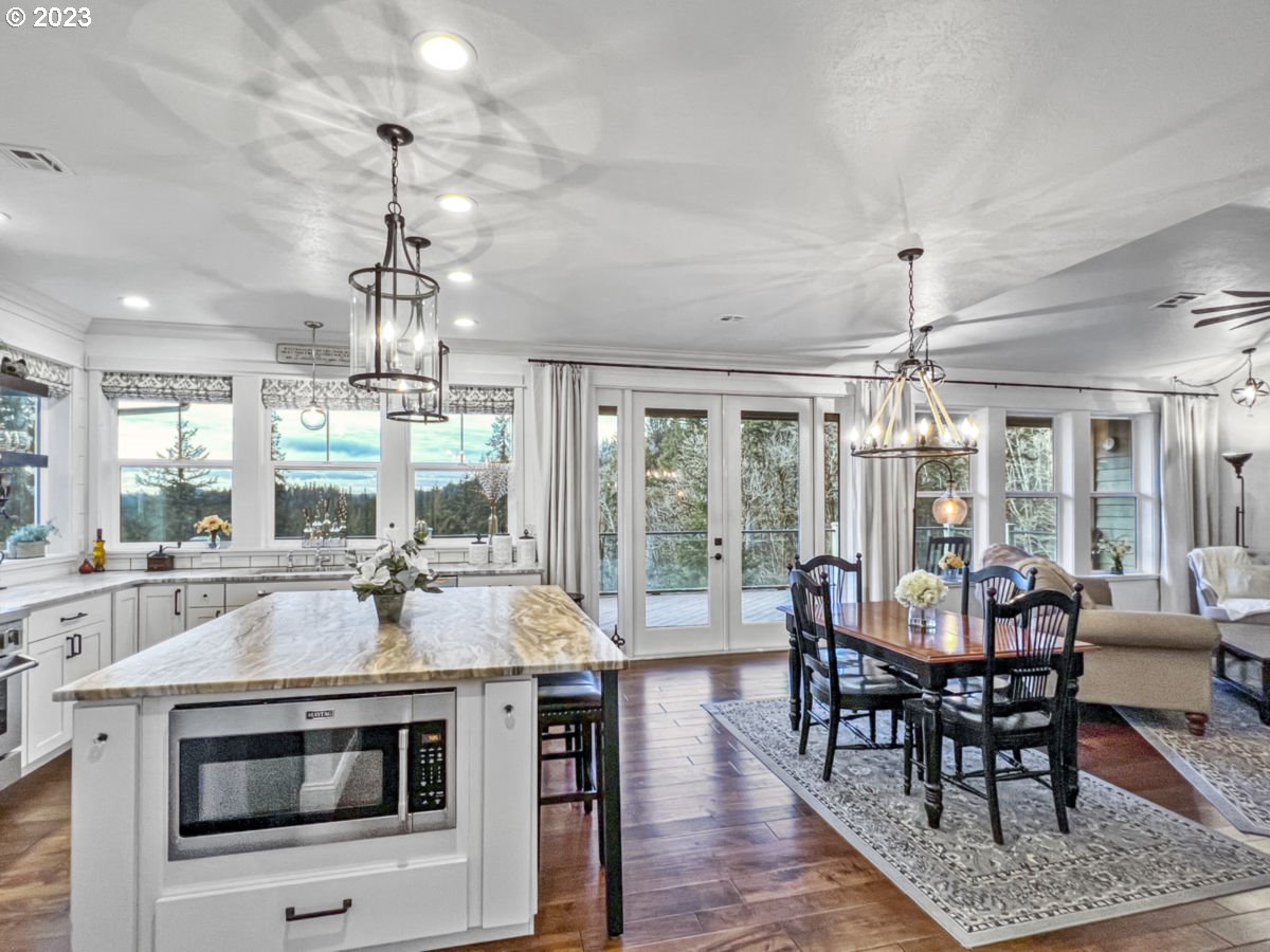 2040 Southeast Ammon Road Toledo, OR 97391 - Photo 17 of 45 Gallery Image 17