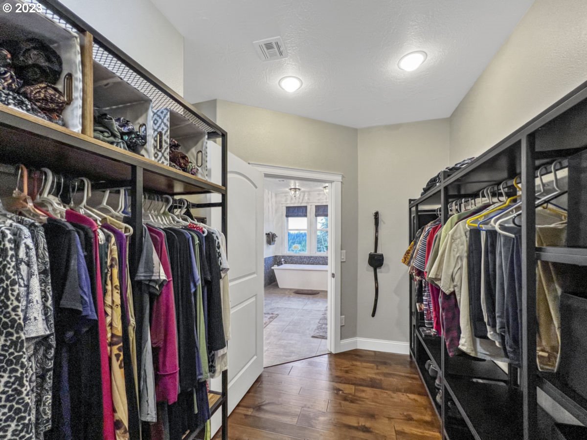2040 Southeast Ammon Road Toledo, OR 97391 - Photo 28 of 45 Gallery Image 28