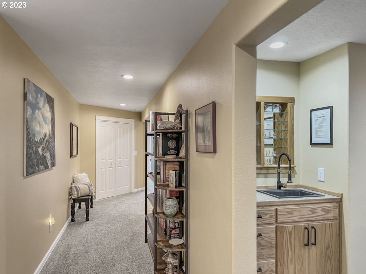 2040 Southeast Ammon Road Toledo, OR 97391 - Photo 33 of 45 Gallery Image 33