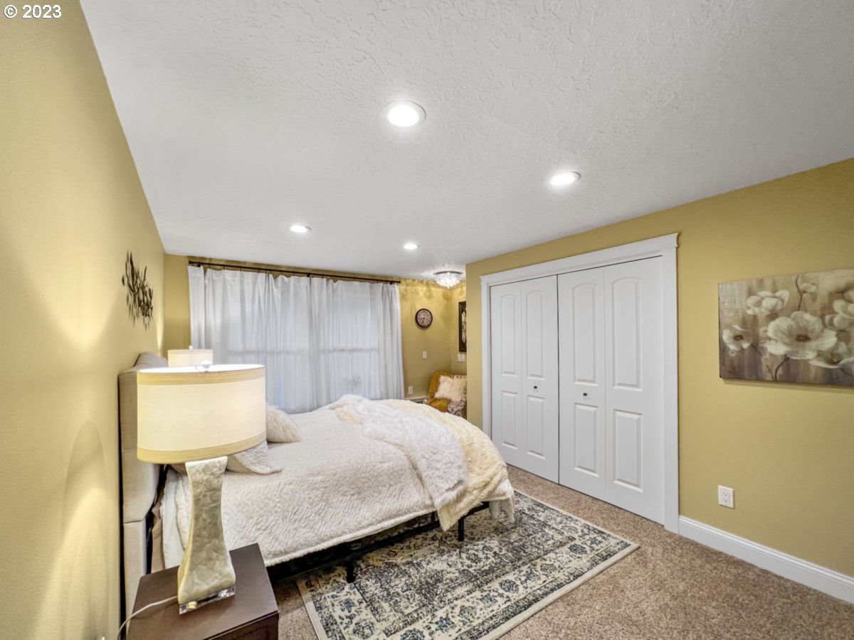 2040 Southeast Ammon Road Toledo, OR 97391 - Photo 34 of 45 Gallery Image 34