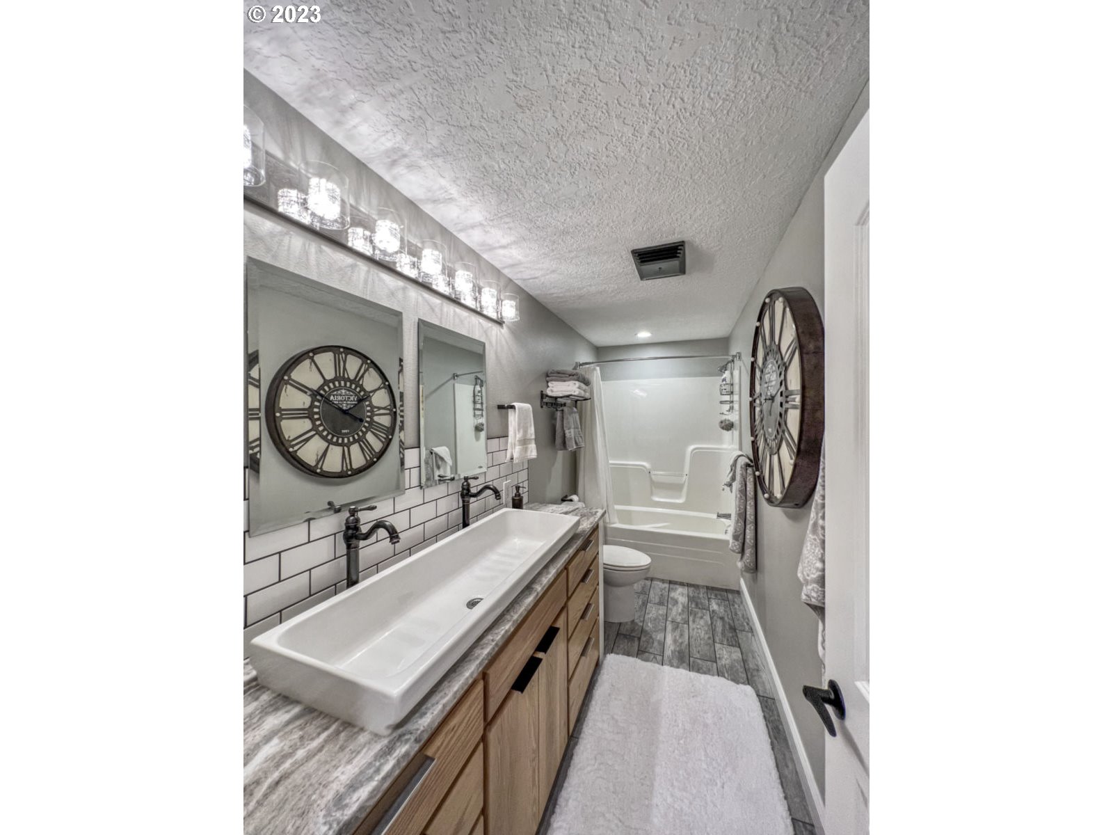 2040 Southeast Ammon Road Toledo, OR 97391 - Photo 35 of 45 Gallery Image 35