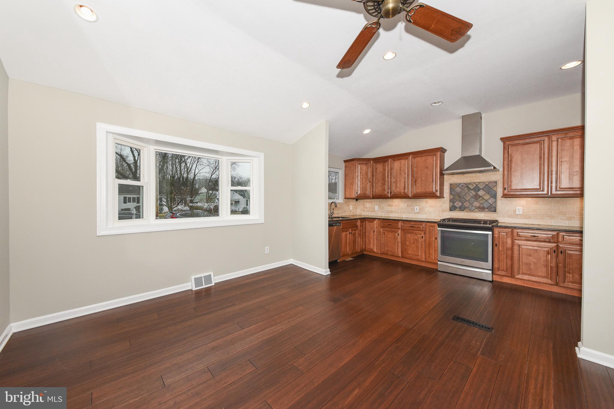 2875 Senak Road Abington, PA 19001 - Photo 13 of 30 Gallery Image 13