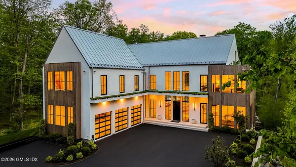 $11,750,000 | 41 Mohawk Lane, Greenwich, CT 06831