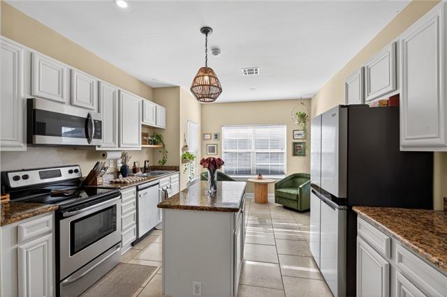 658 Rue Saint Michael Gretna, LA 70056 - Photo 7 of 27