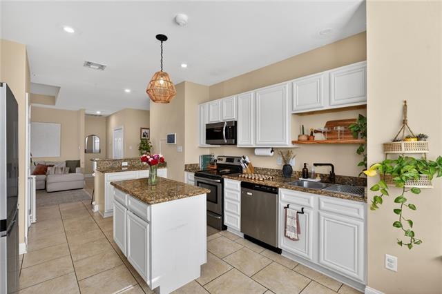 658 Rue Saint Michael Gretna, LA 70056 - Photo 9 of 27