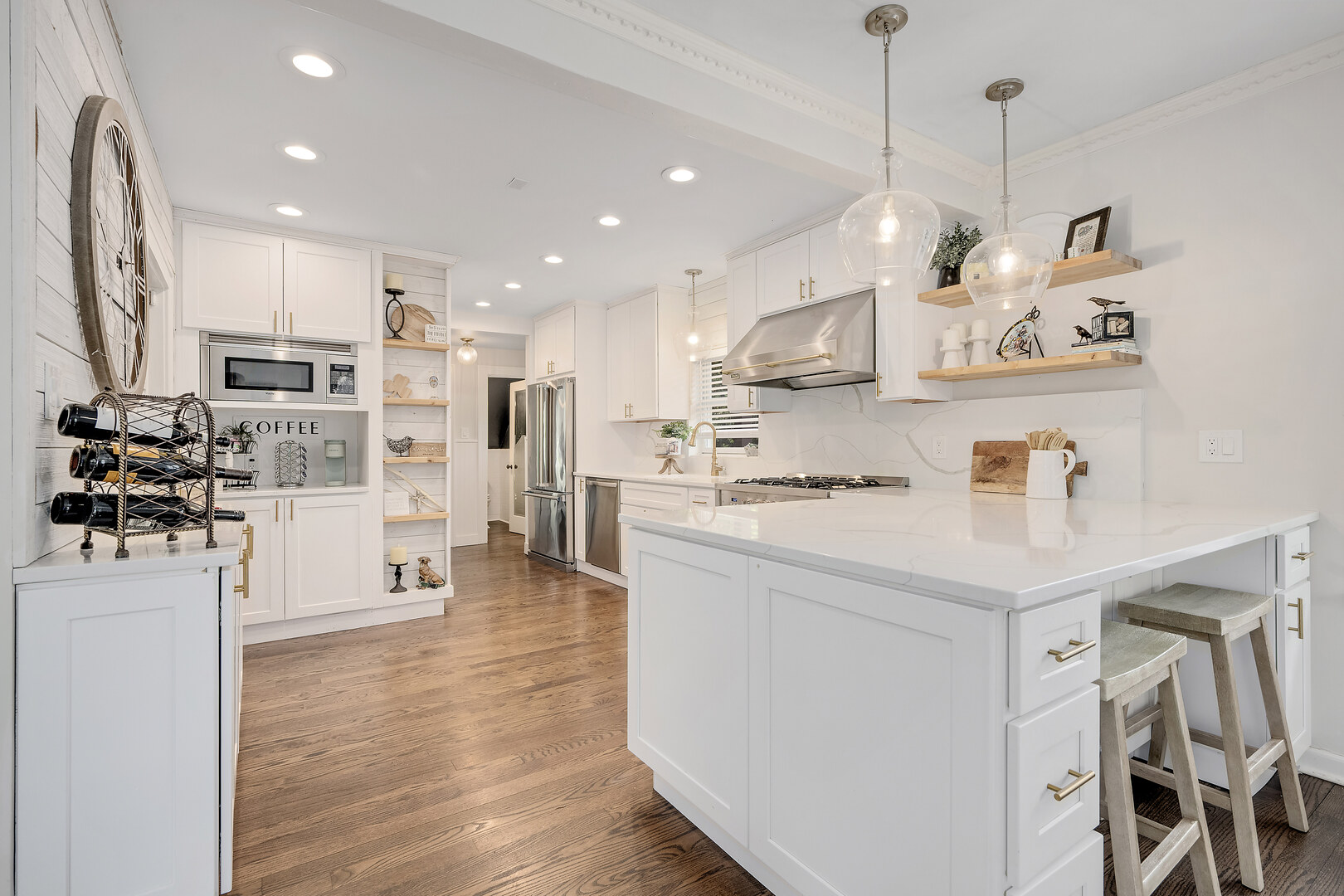 5619 Dunham Road Downers Grove, IL 60516 - Photo 13 of 30 Gallery Image 13