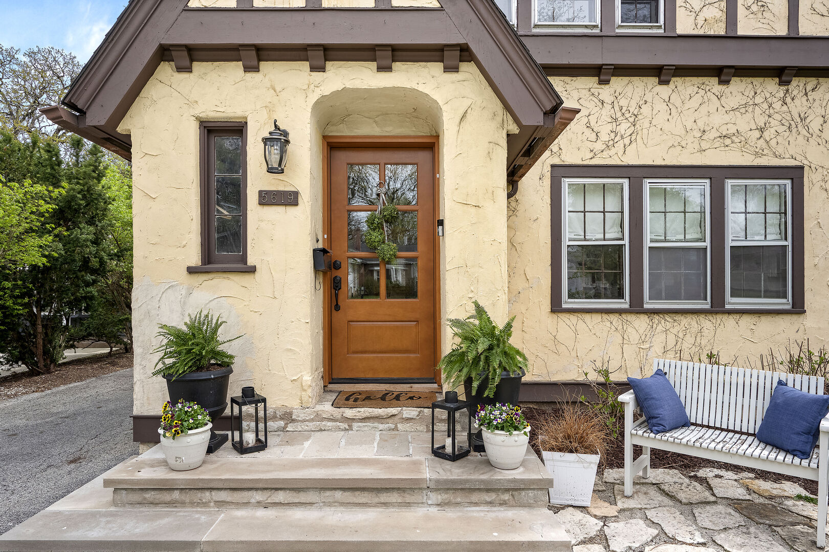 5619 Dunham Road Downers Grove, IL 60516 - Photo 2 of 30 Gallery Image 2